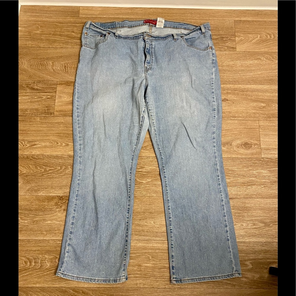 Levi’s 515 bootcut jeans. 24W. Used.